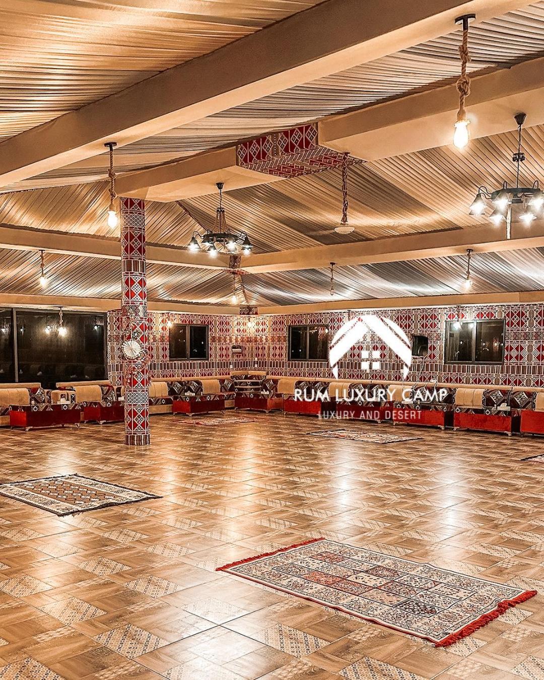 Rum Luxury Camp Wadi Rum Buitenkant foto