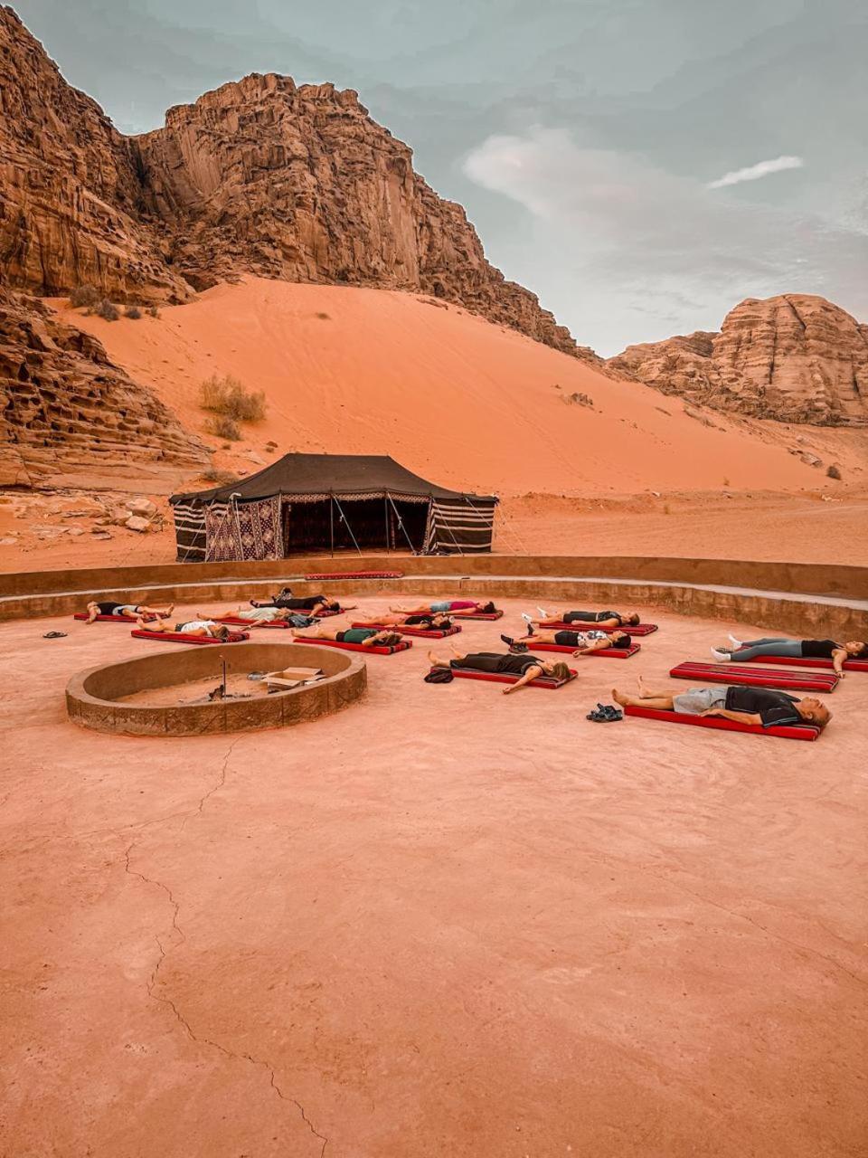 Rum Luxury Camp Wadi Rum Buitenkant foto