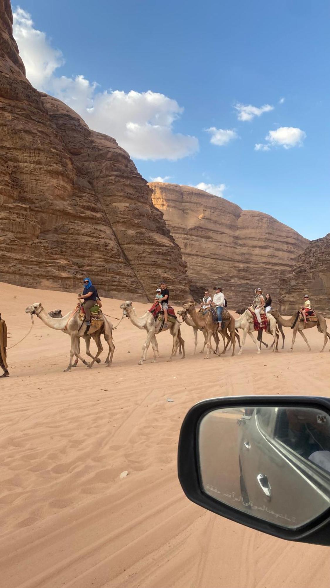 Rum Luxury Camp Wadi Rum Buitenkant foto