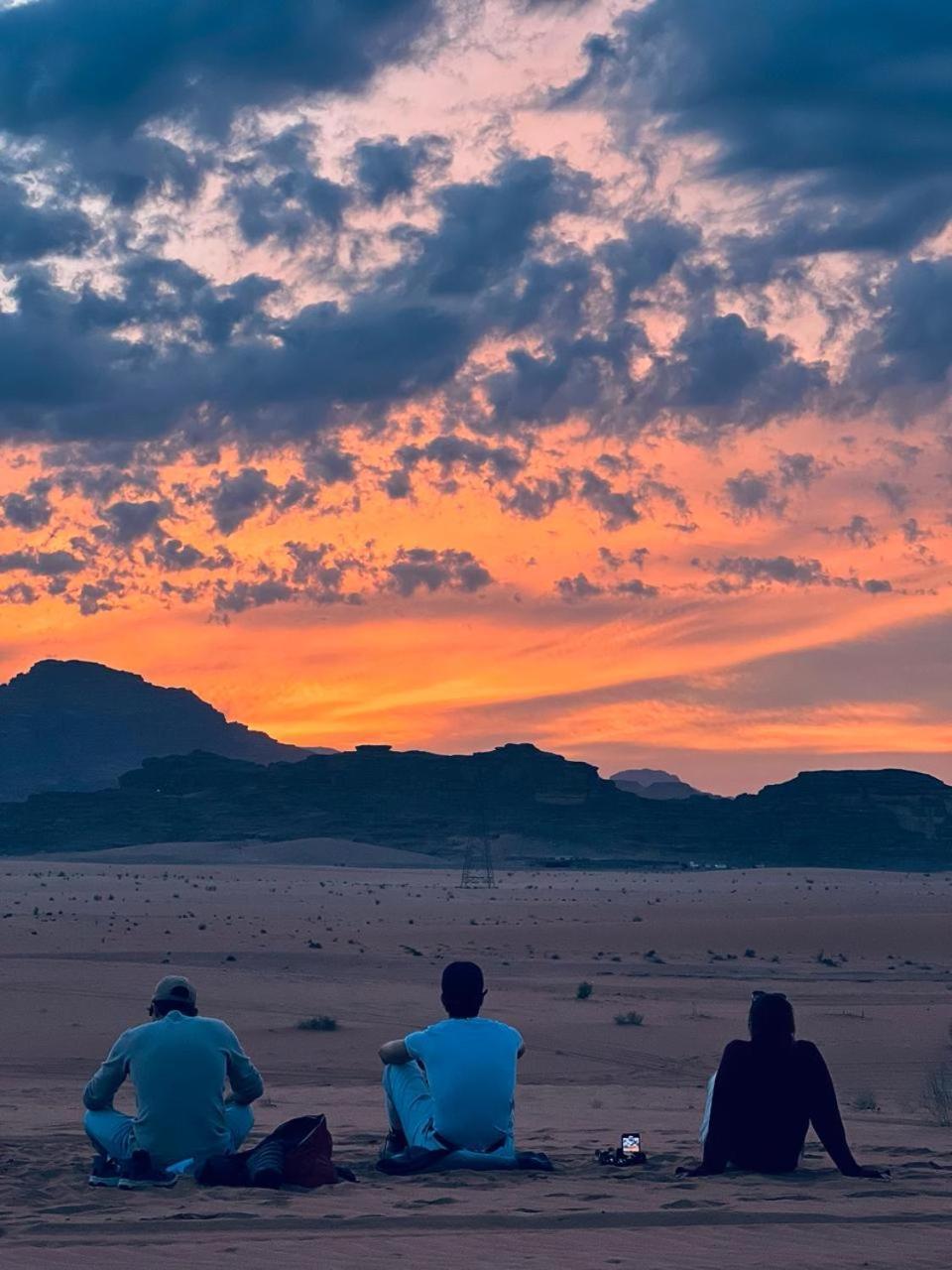 Rum Luxury Camp Wadi Rum Buitenkant foto