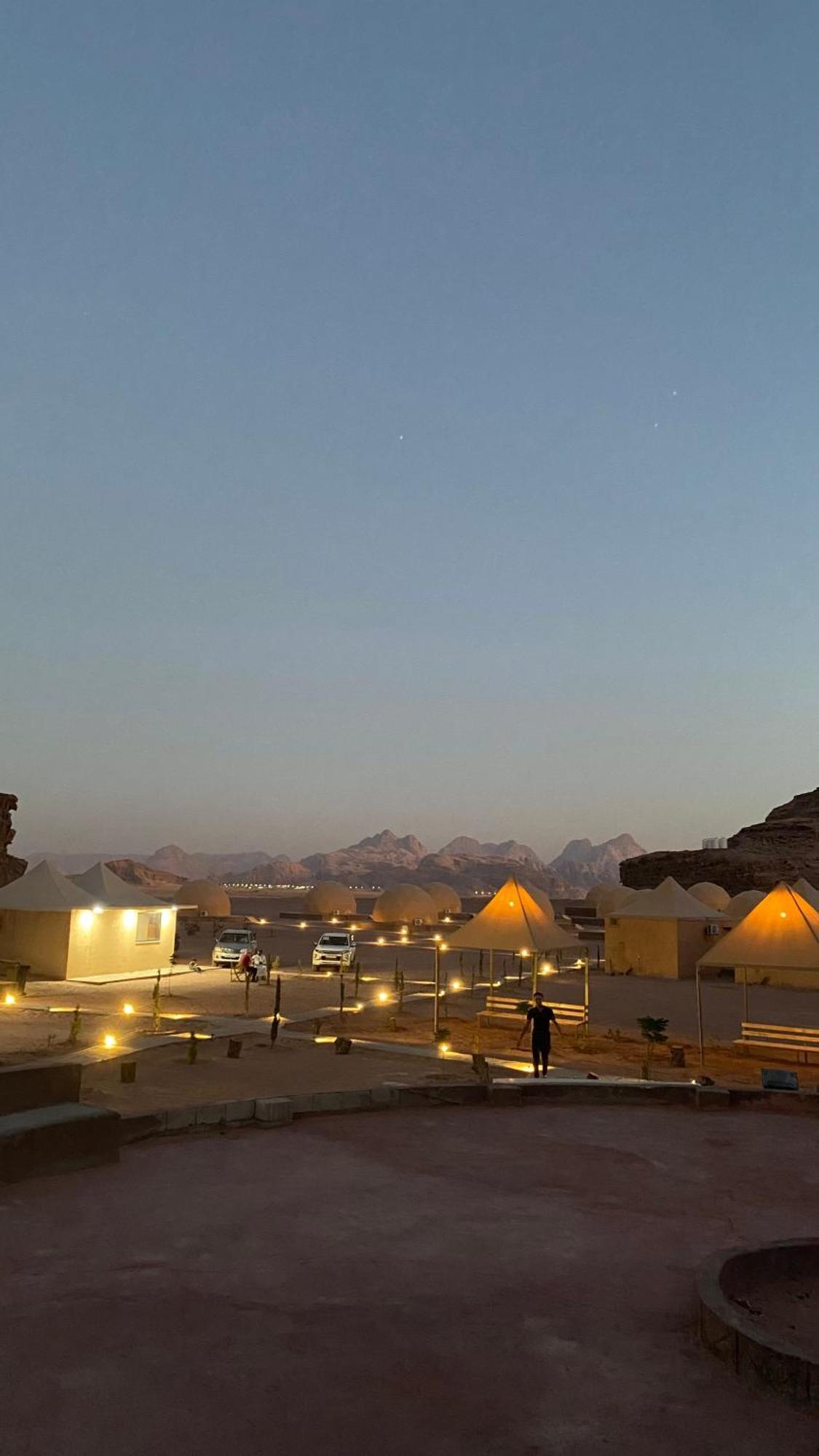 Rum Luxury Camp Wadi Rum Buitenkant foto