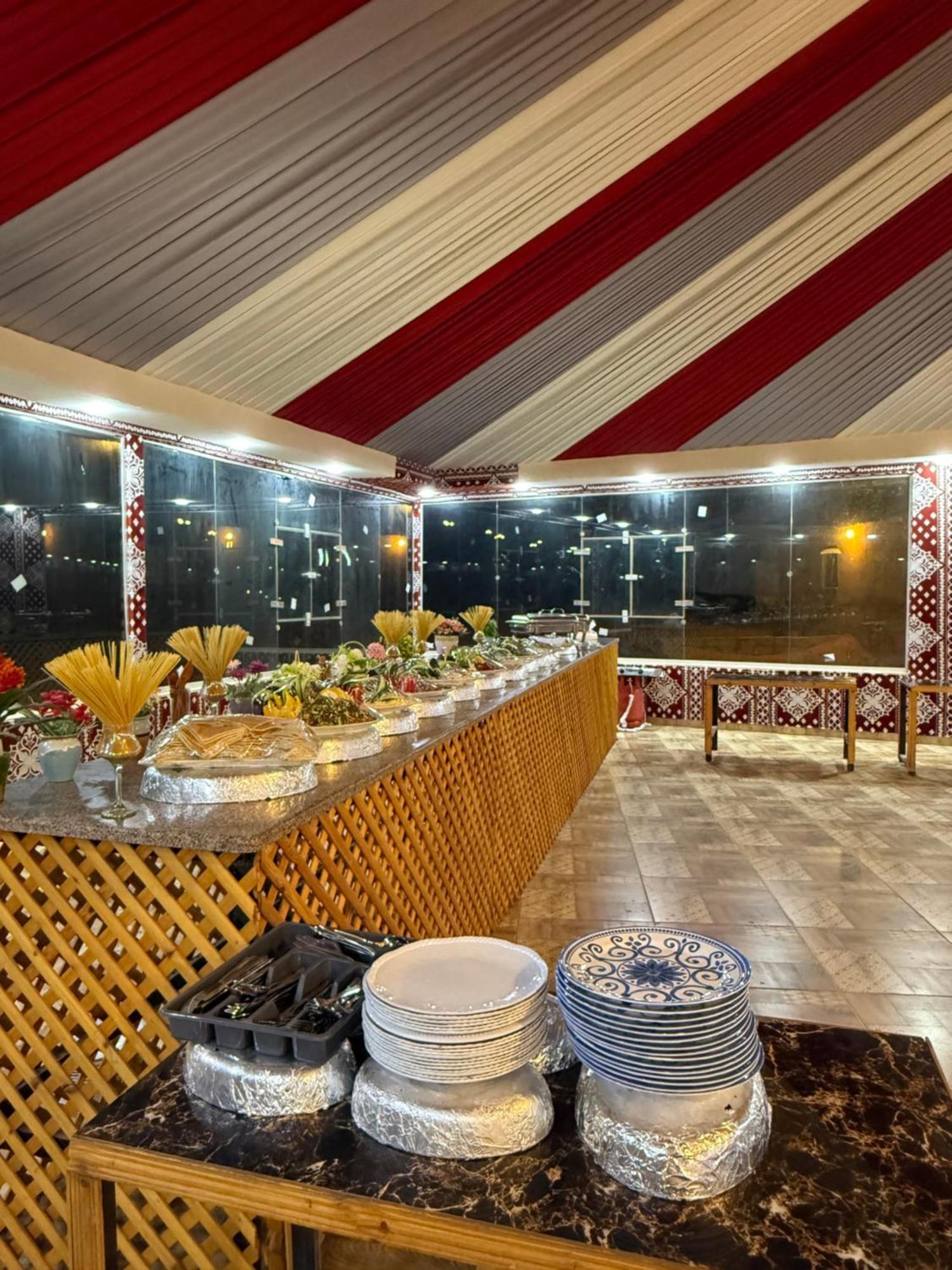Rum Luxury Camp Wadi Rum Buitenkant foto