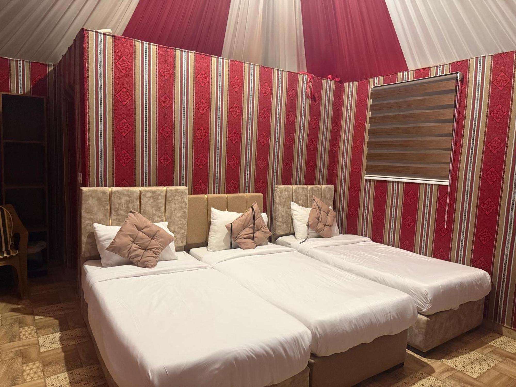 Rum Luxury Camp Wadi Rum Buitenkant foto