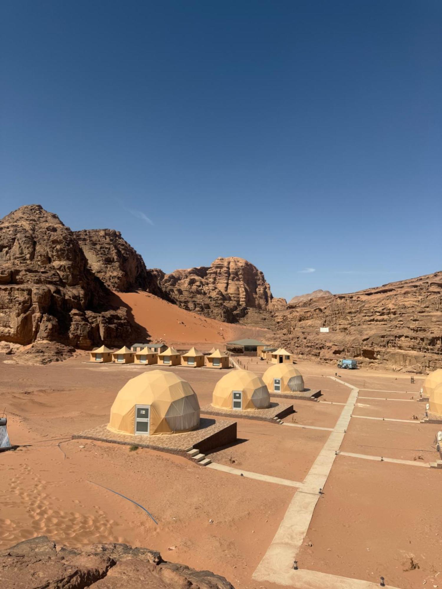 Rum Luxury Camp Wadi Rum Buitenkant foto